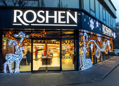 Новорічна декорація магазину ROSHEN, м.Київ